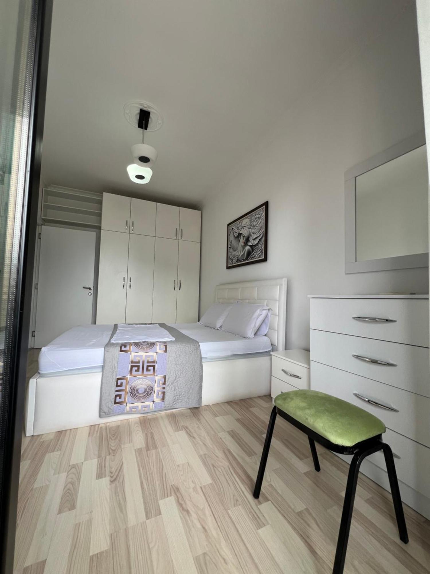 Appartement Spiranca Downtown Comfort à Tirana Extérieur photo